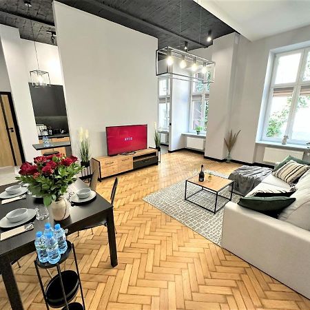 Luxury 100M2 Loft Design-Apartment At Wawel + Netflix Cracóvia Exterior foto